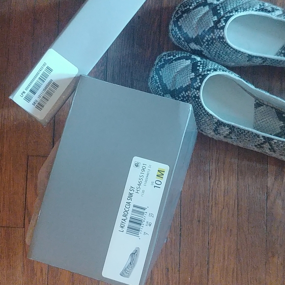 Franco Sarto l-Kiya Roccia snake skin flats size 10 - Picture 4 of 4